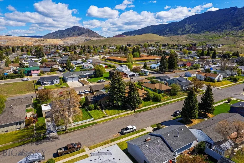 3033 Bayard Street Butte MT 59701