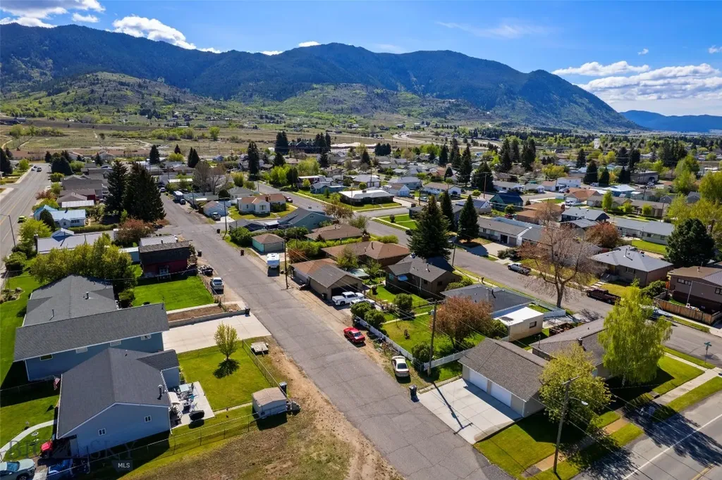 3033 Bayard Street Butte MT 59701