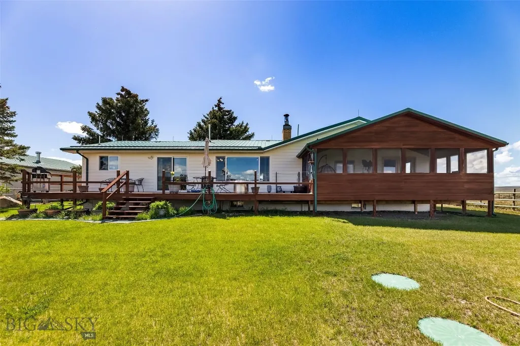 21 Mcpherson Lane Wilsall MT 59086