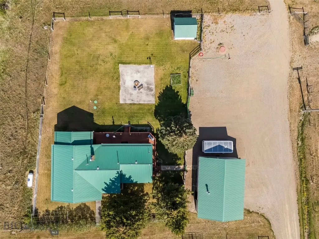 21 Mcpherson Lane Wilsall MT 59086