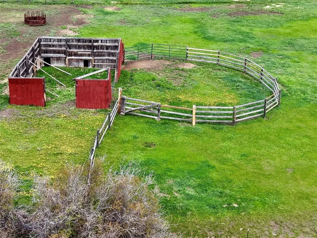 138 Railroad Lane Lewistown MT 59457
