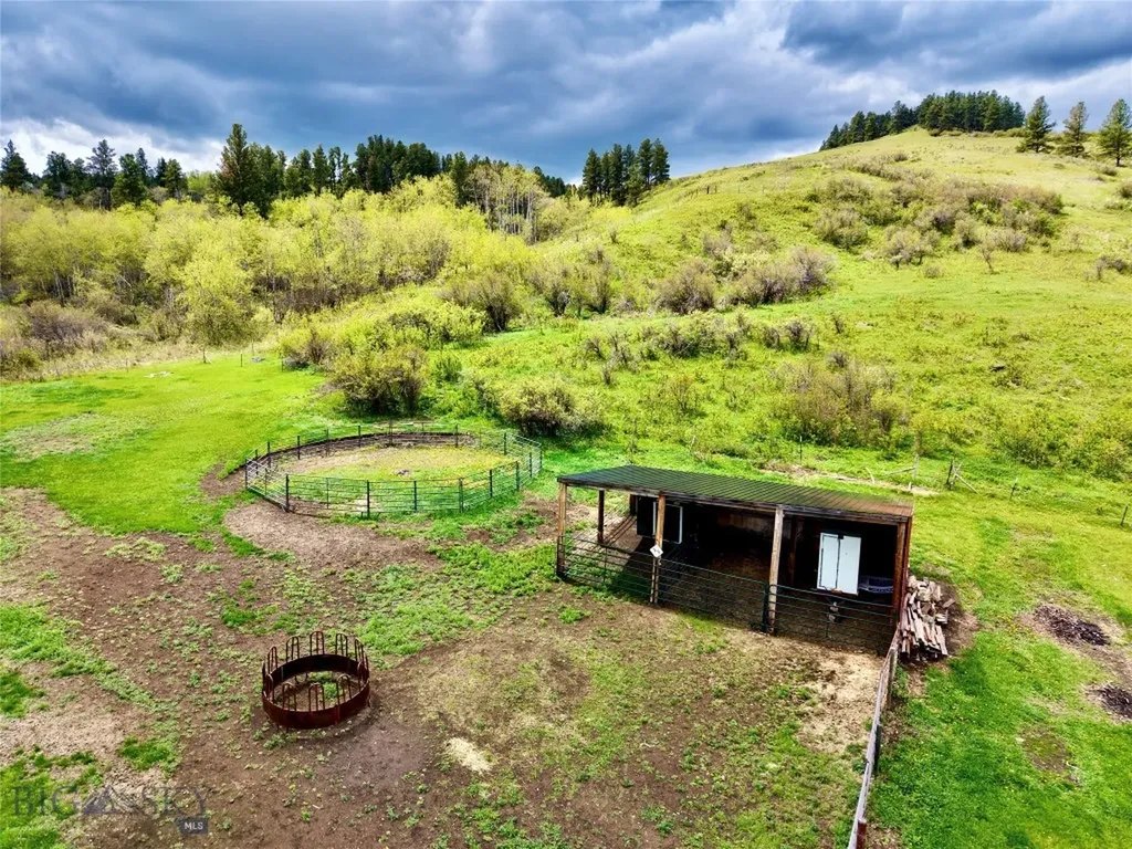 138 Railroad Lane Lewistown MT 59457