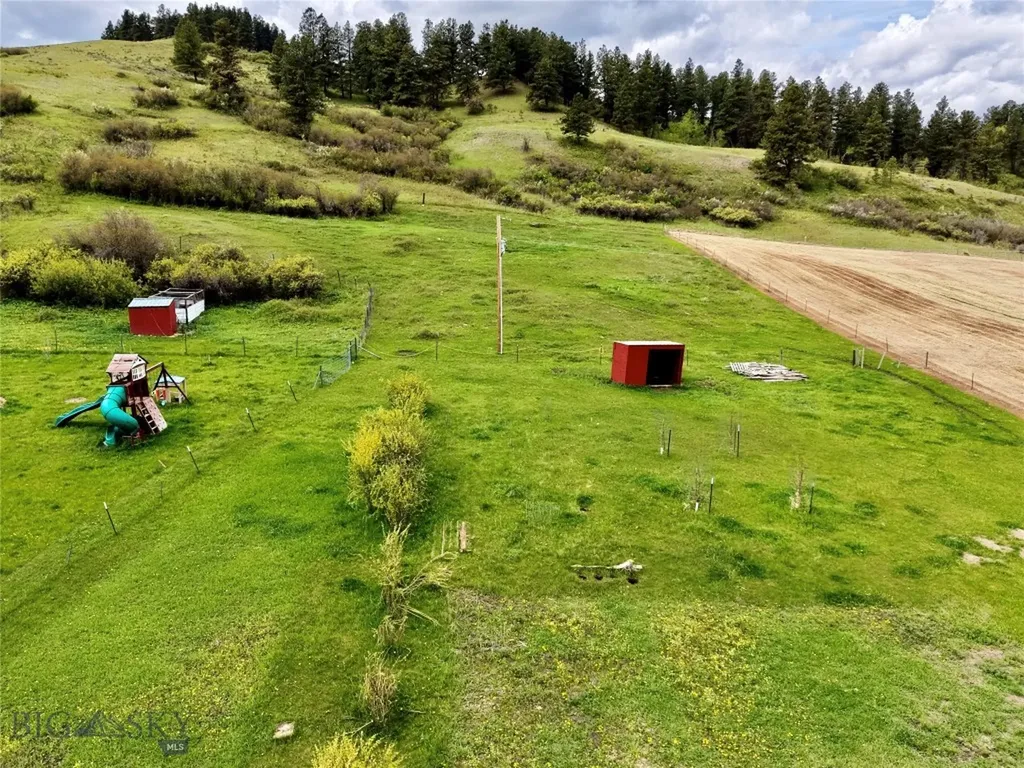 138 Railroad Lane Lewistown MT 59457