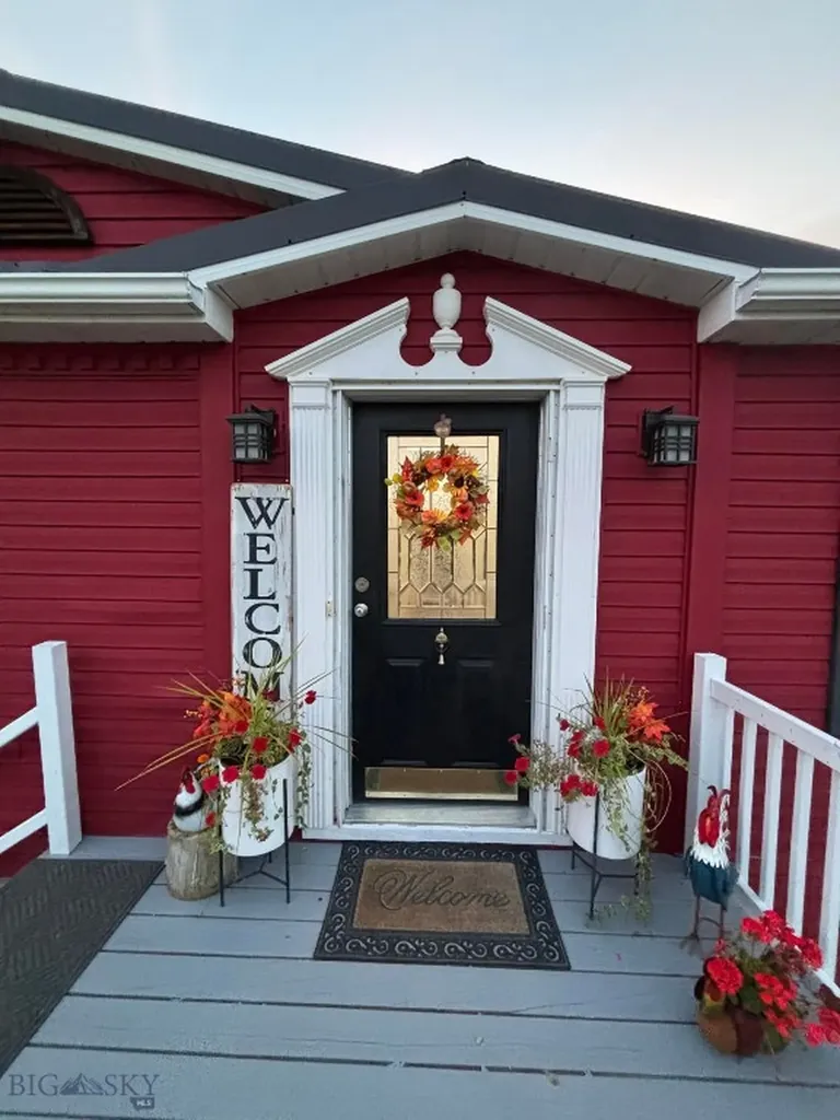 138 Railroad Lane Lewistown MT 59457