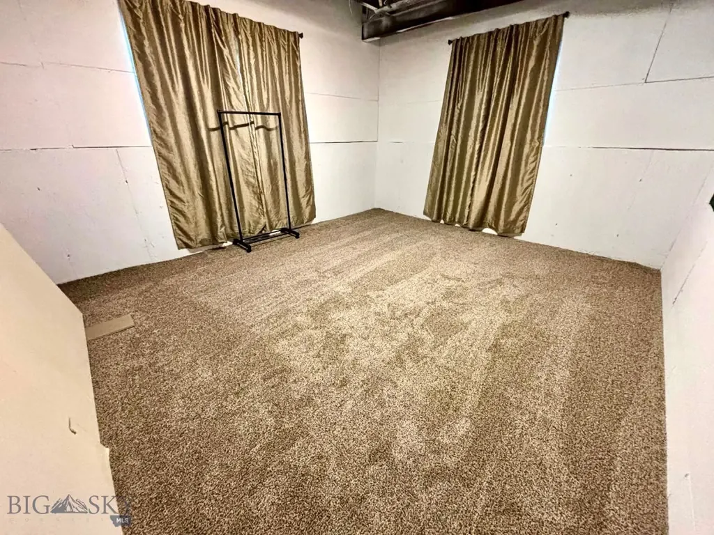 138 Railroad Lane Lewistown MT 59457