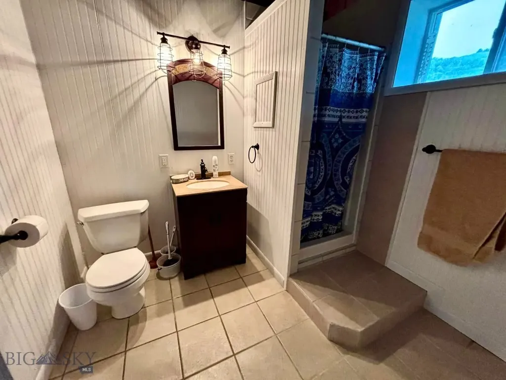 138 Railroad Lane Lewistown MT 59457