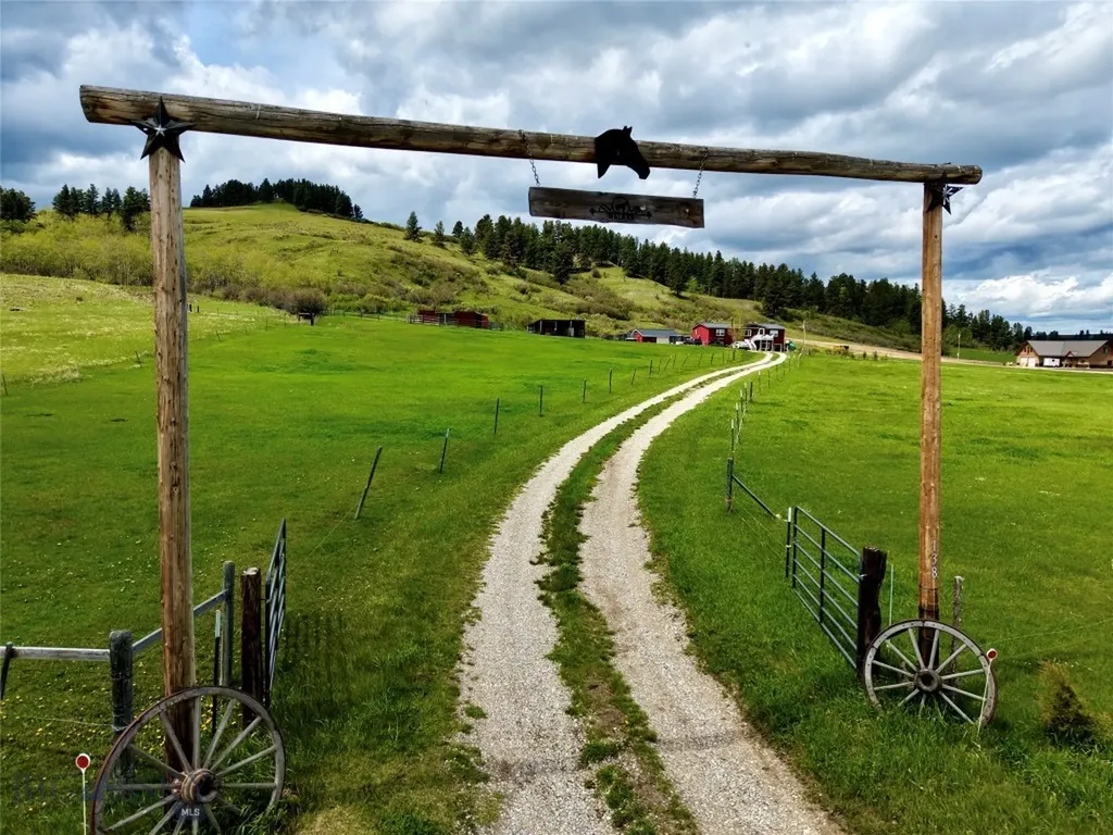 138 Railroad Lane Lewistown MT 59457
