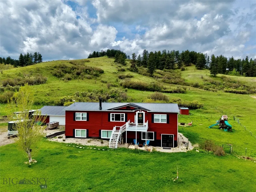 138 Railroad Lane Lewistown MT 59457