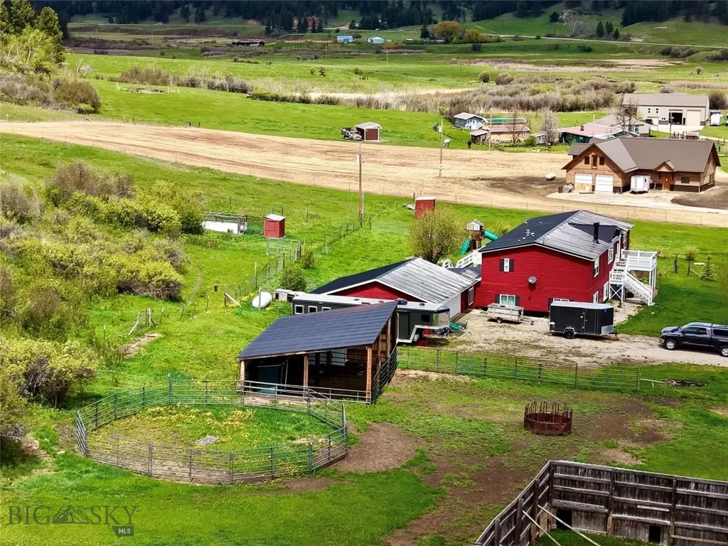 138 Railroad Lane Lewistown MT 59457