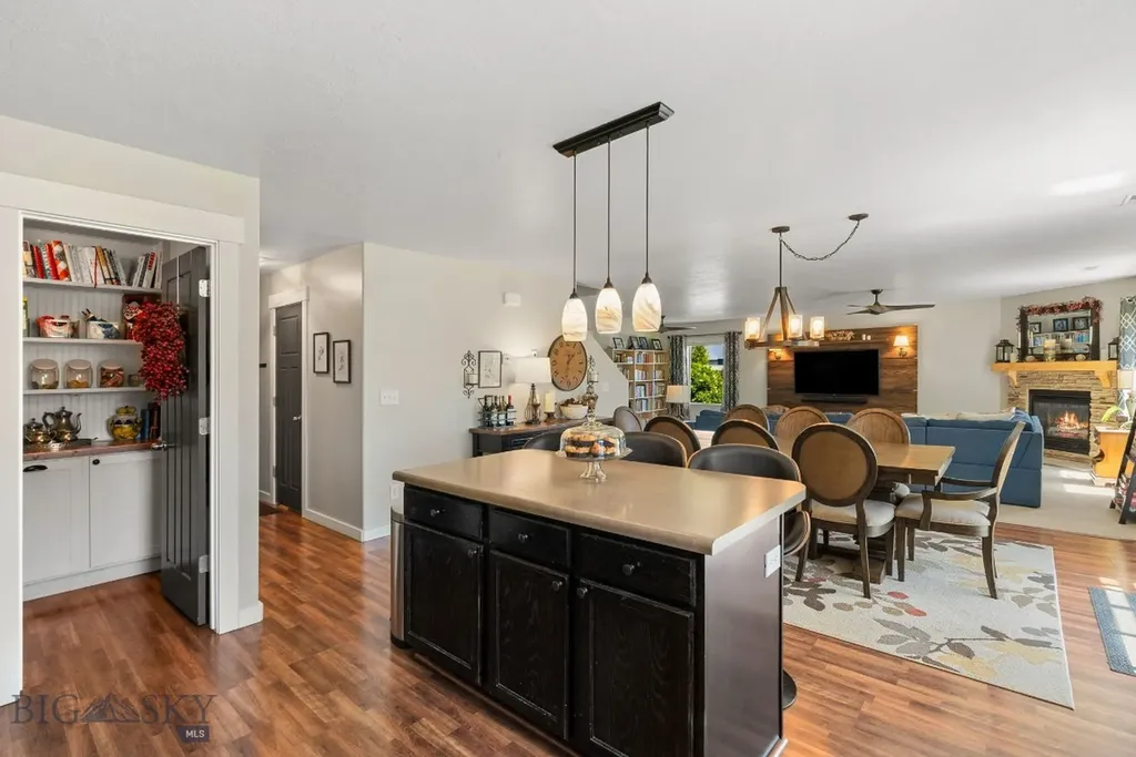 16 Elise Way Bozeman MT 59718