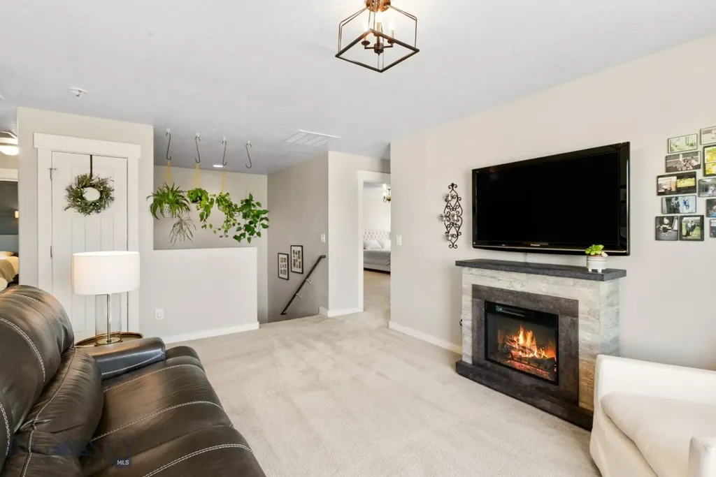 16 Elise Way Bozeman MT 59718