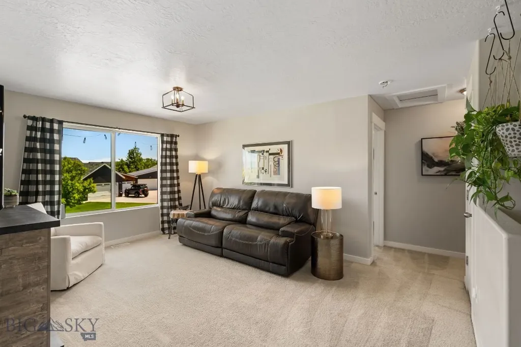 16 Elise Way Bozeman MT 59718