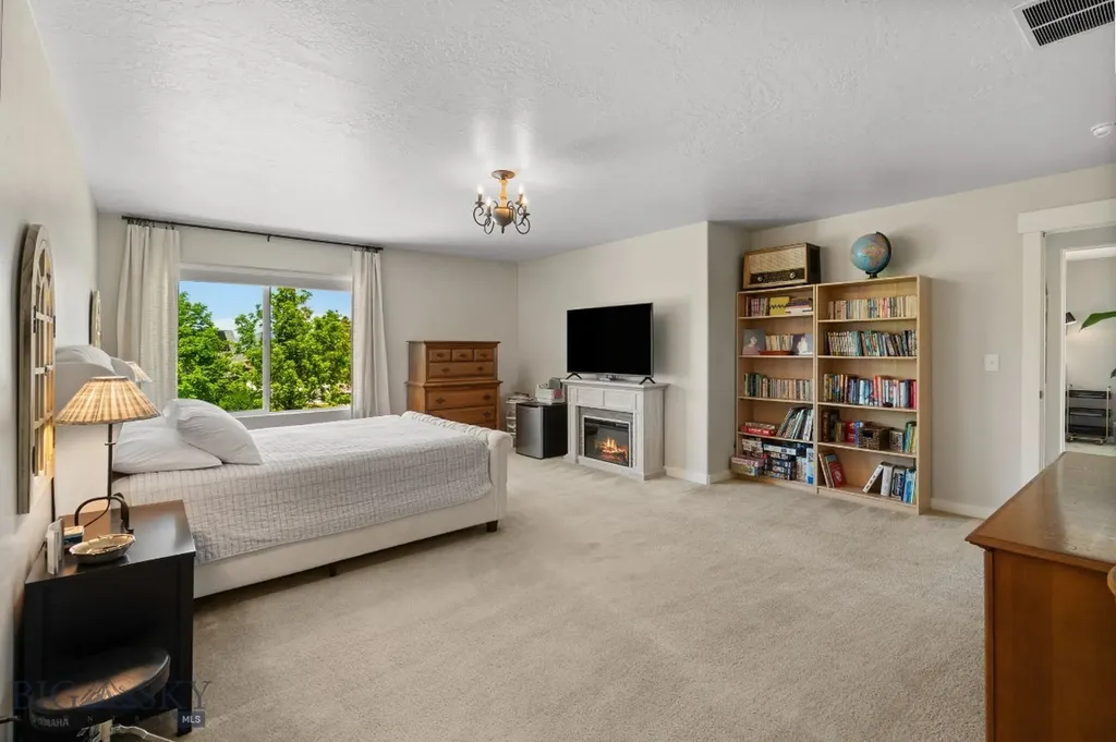 16 Elise Way Bozeman MT 59718