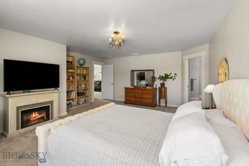 16 Elise Way Bozeman MT 59718