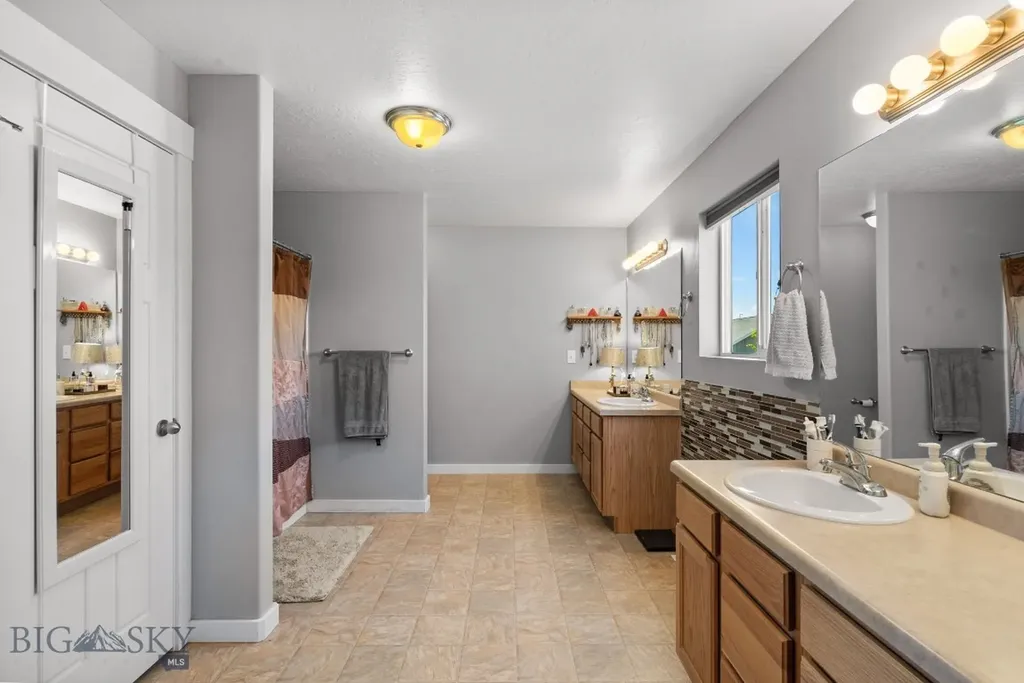 16 Elise Way Bozeman MT 59718