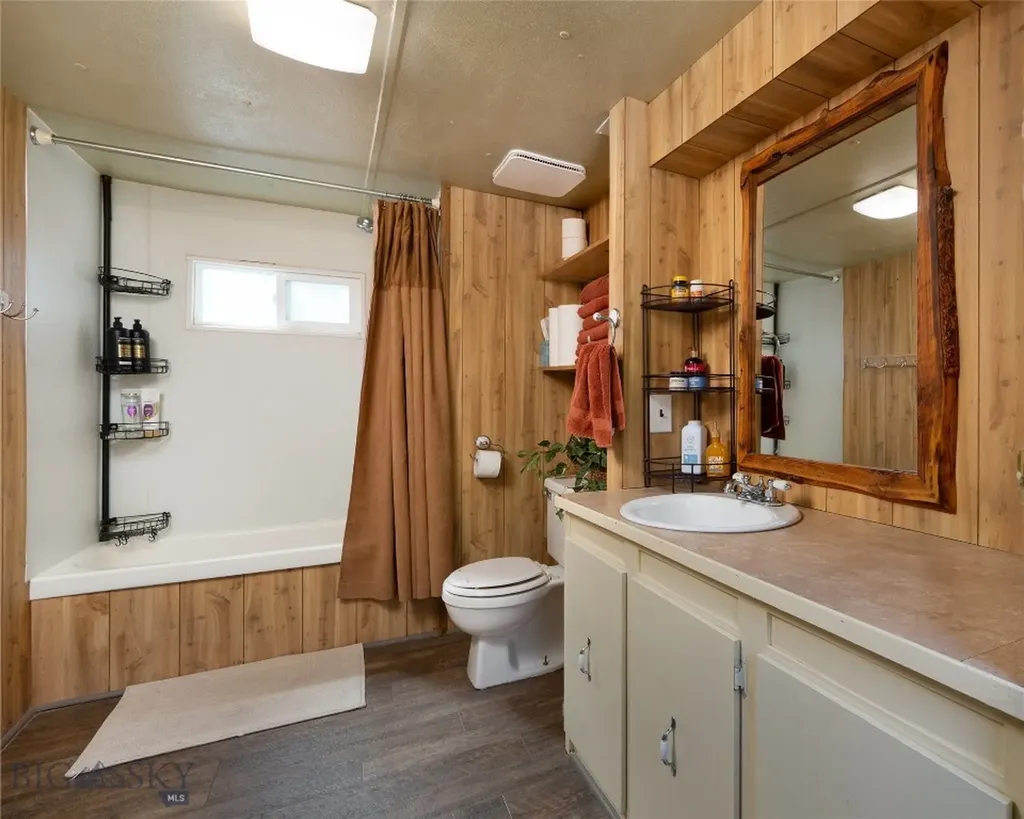 25 Emigrant Meadows Road Emigrant MT 59065