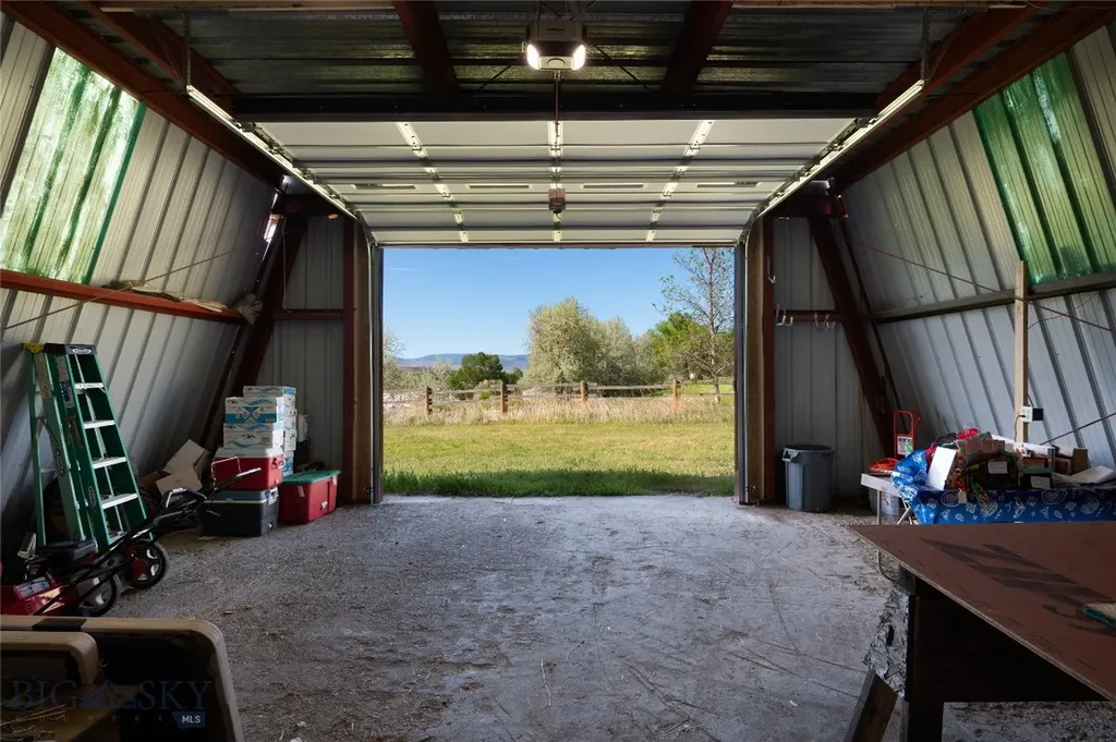 25 Emigrant Meadows Road Emigrant MT 59065