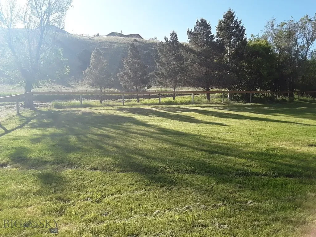 25 Emigrant Meadows Road Emigrant MT 59065