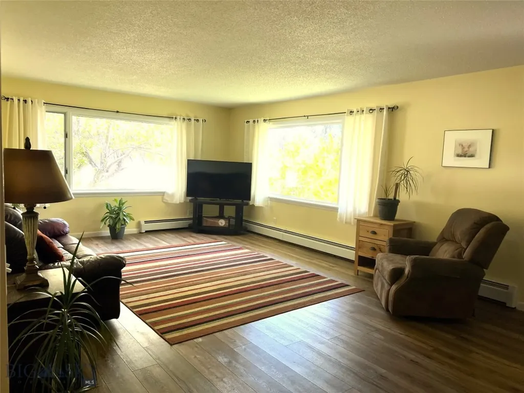 6235 Leonard Street Manhattan MT 59741