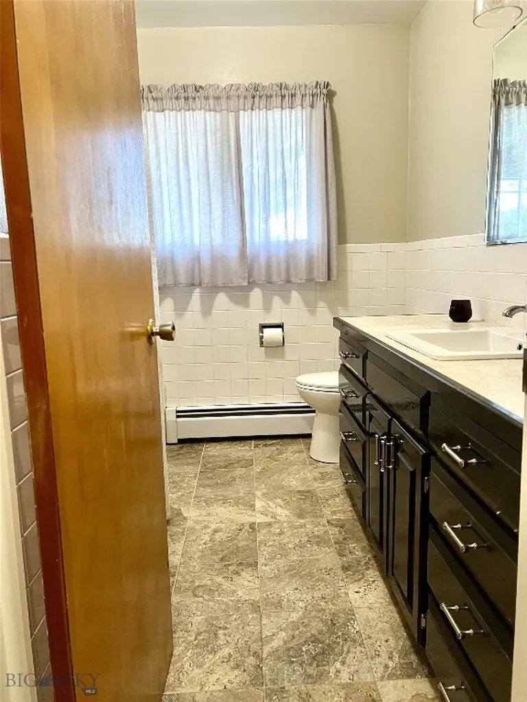 6235 Leonard Street Manhattan MT 59741
