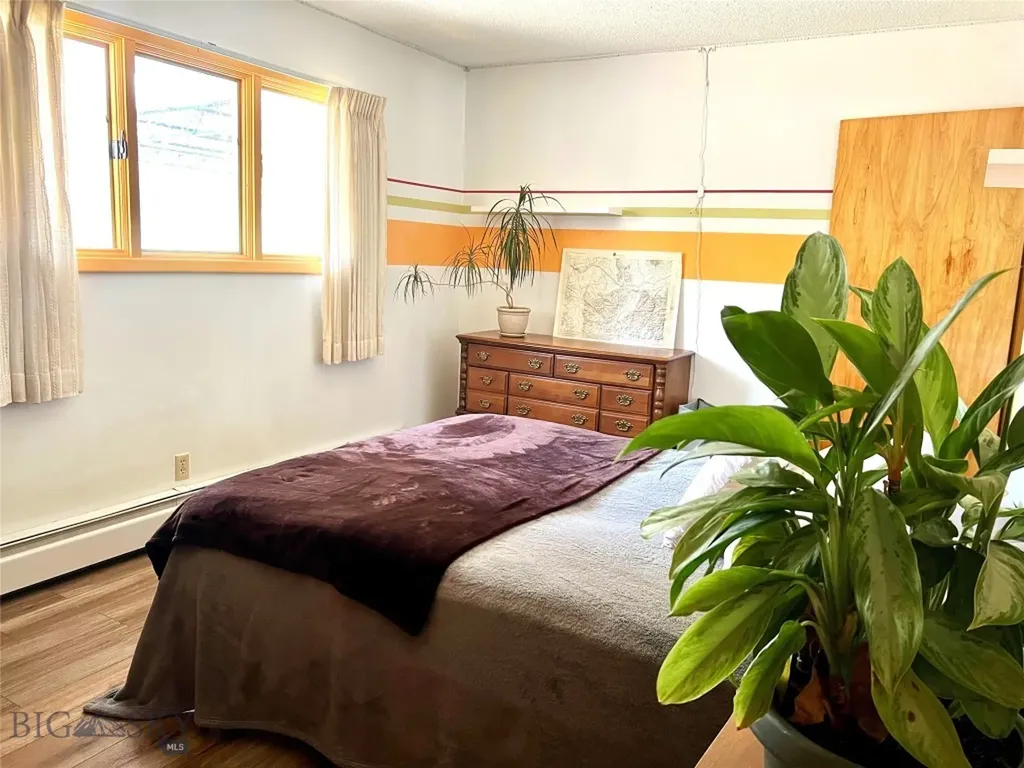 6235 Leonard Street Manhattan MT 59741