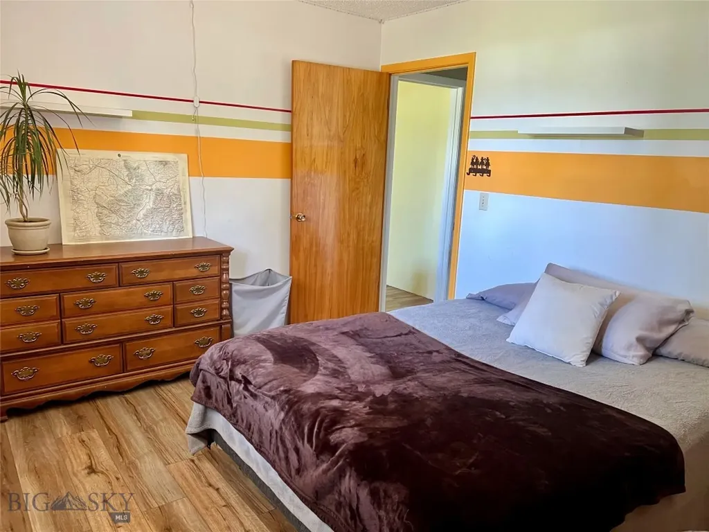 6235 Leonard Street Manhattan MT 59741