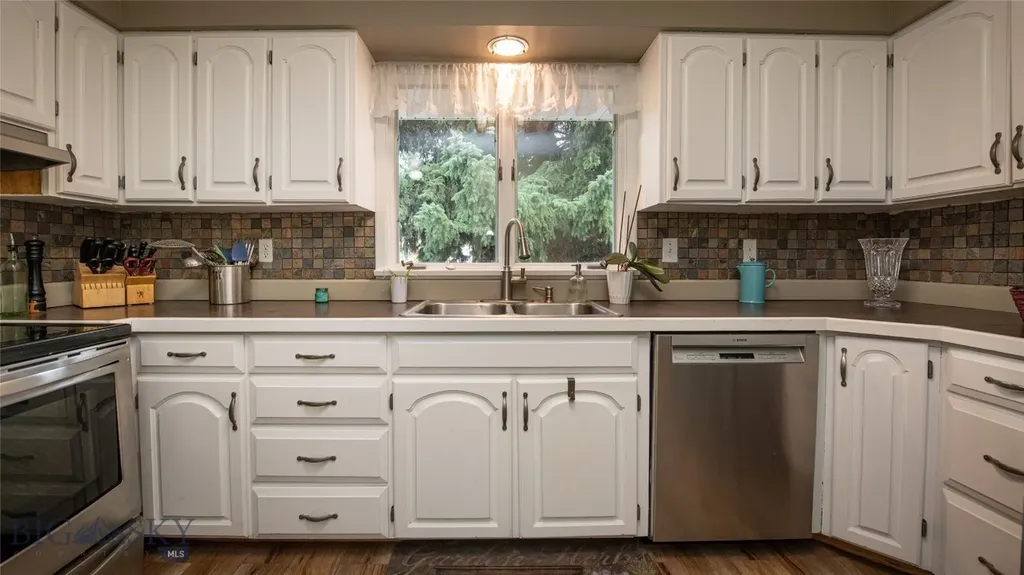 6235 Leonard Street Churchill MT 59741
