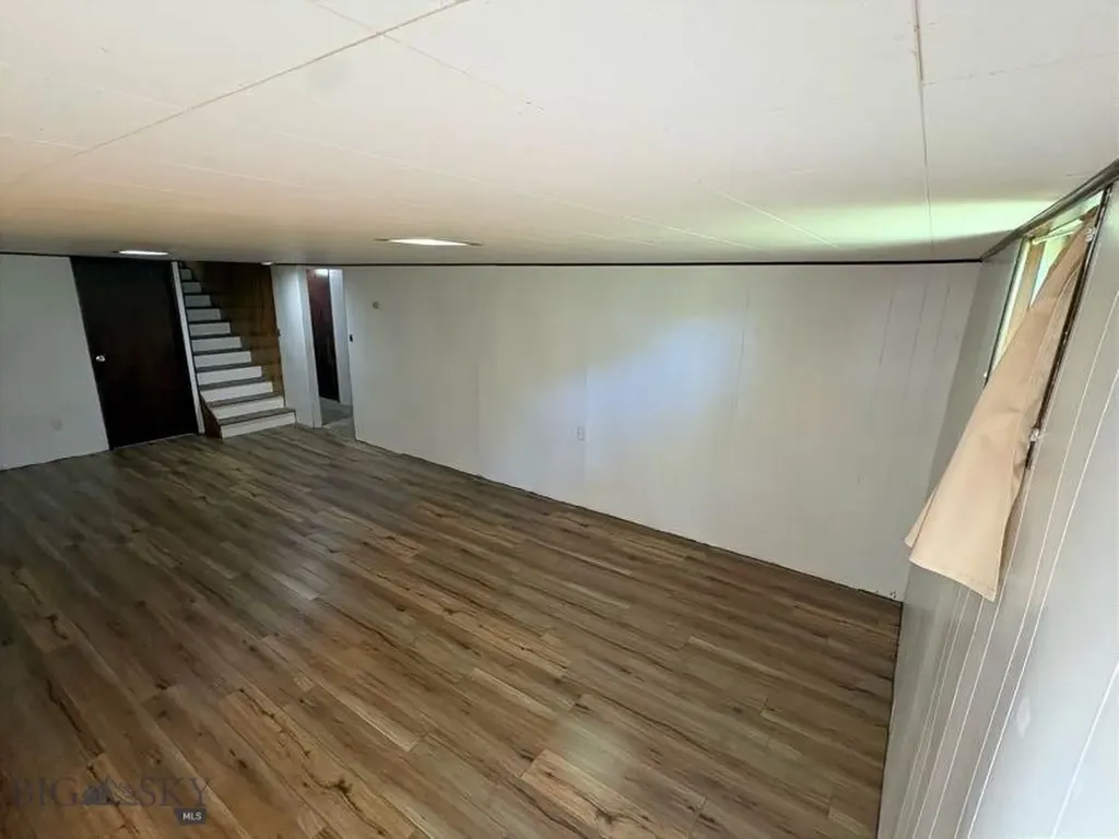 6235 Leonard Street Manhattan MT 59741