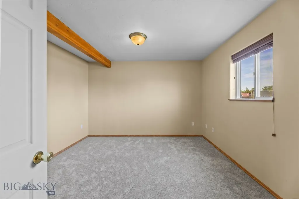79 Robins Nest Lane Belgrade MT 59714