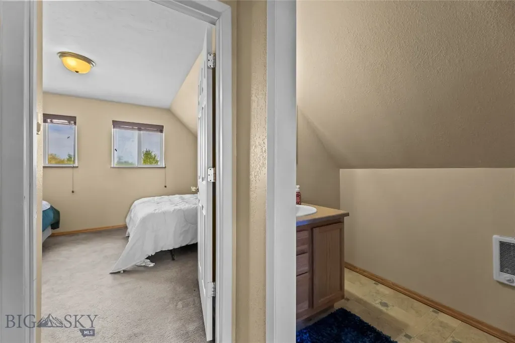 79 Robins Nest Lane Belgrade MT 59714