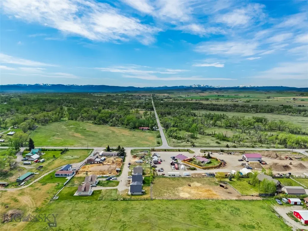 79 Robins Nest Lane Belgrade MT 59714
