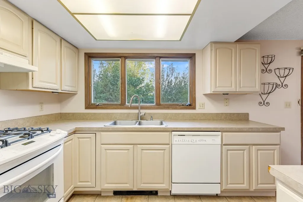 9 Big Horn Drive Livingston MT 59047