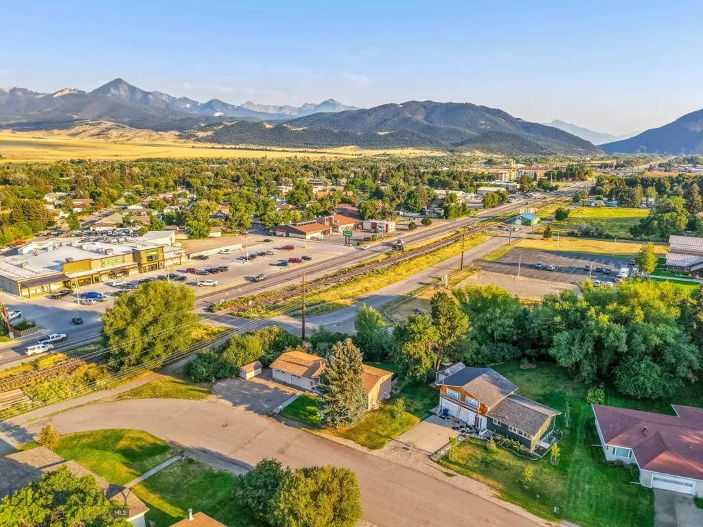 9 Big Horn Drive Livingston MT 59047