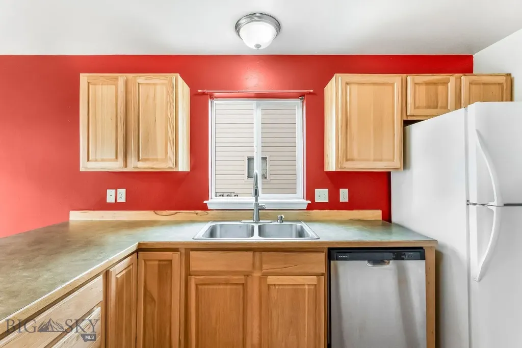 940 N River Rock Drive Belgrade MT 59714