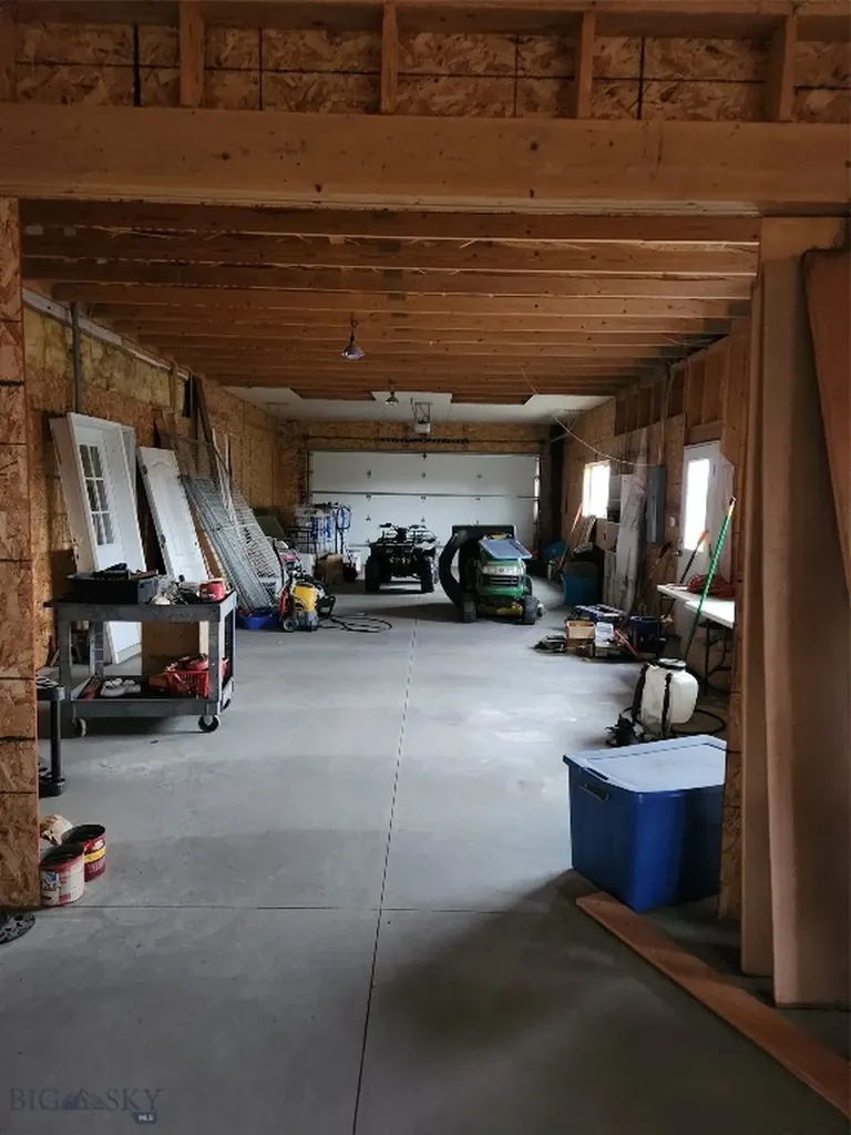 14 Valley View Twin Bridges MT 59754