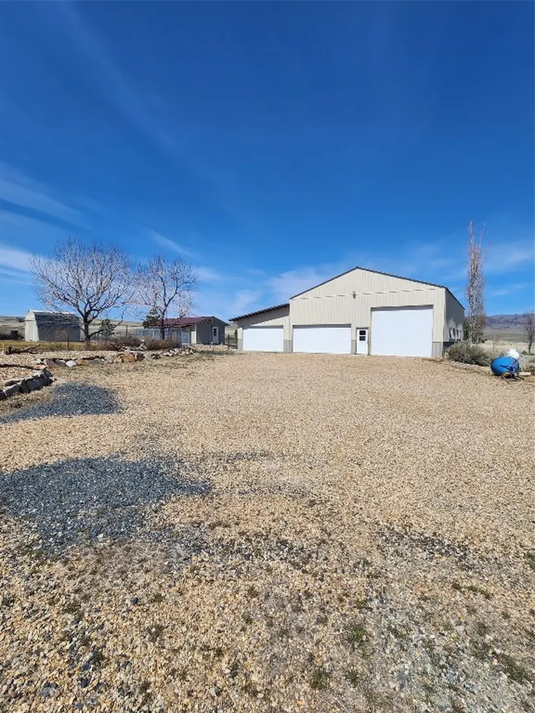 14 Valley View Twin Bridges MT 59754