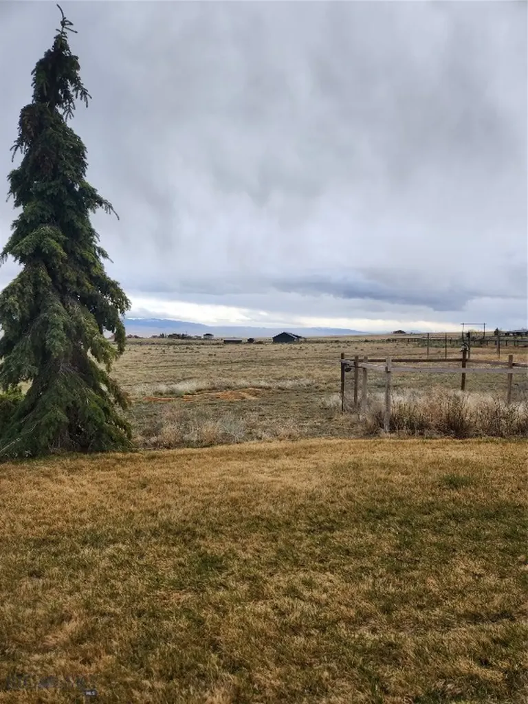 14 Valley View Twin Bridges MT 59754