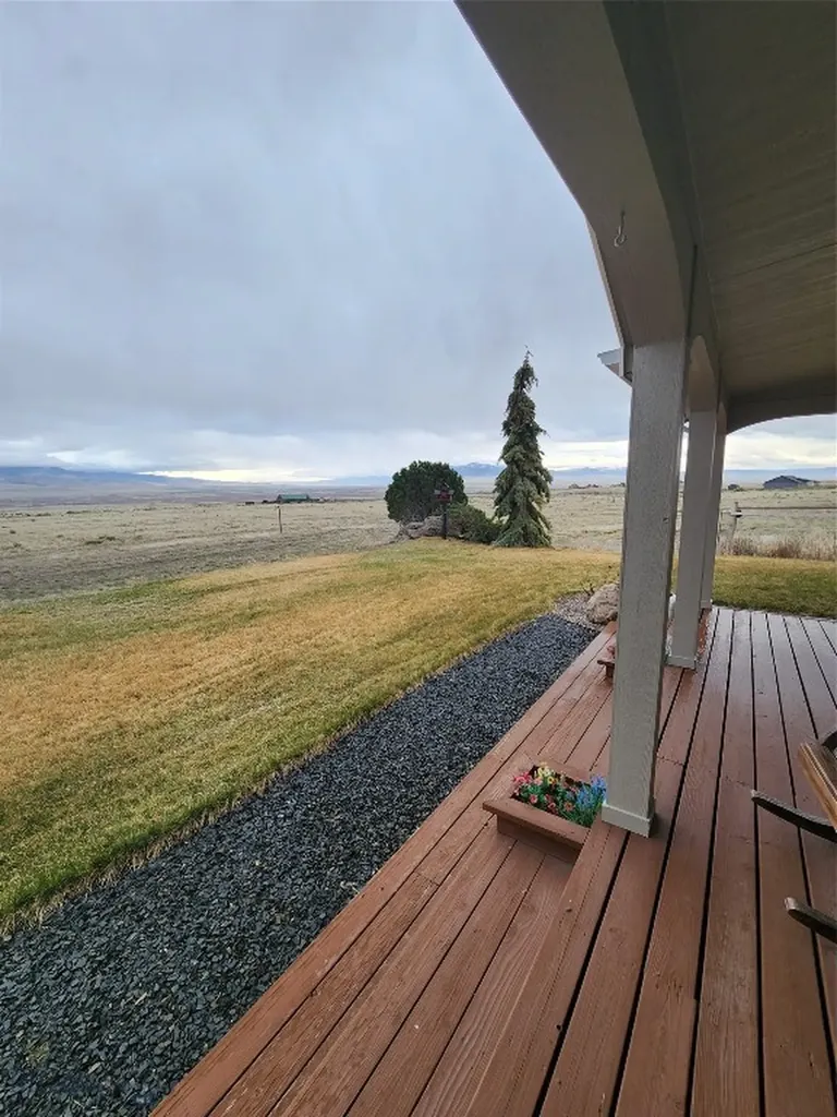 14 Valley View Twin Bridges MT 59754
