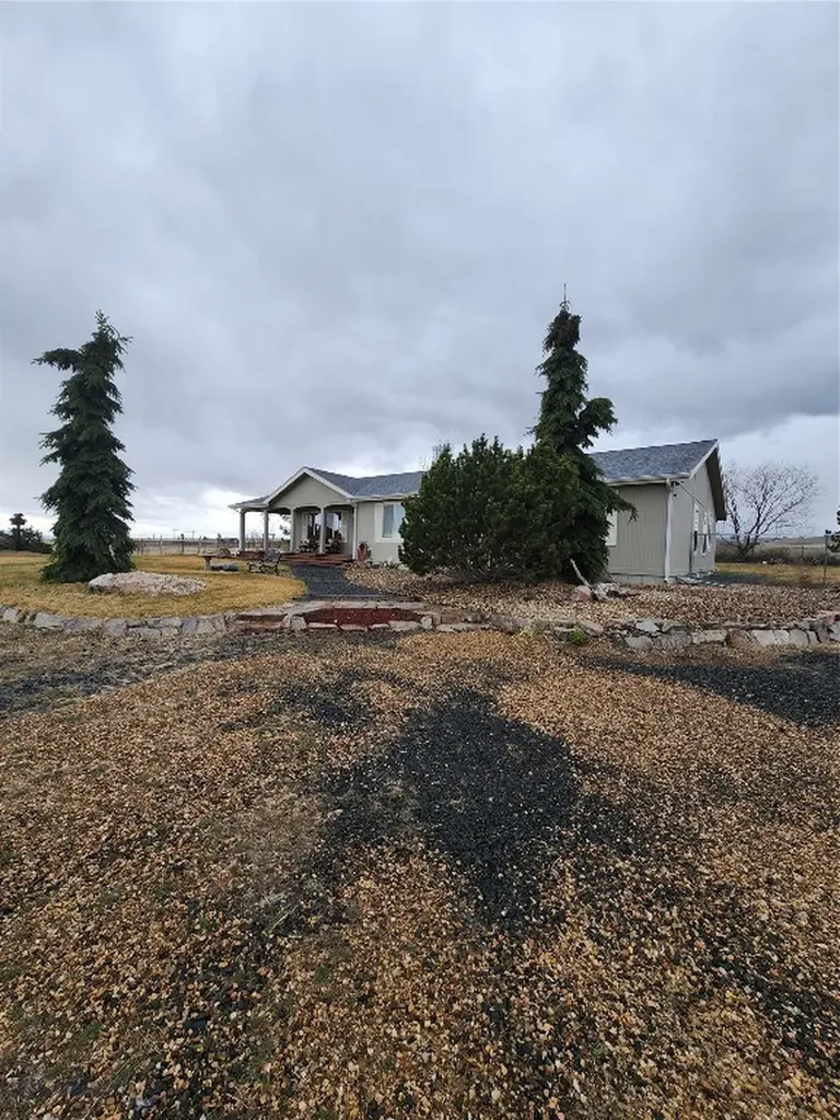 14 Valley View Twin Bridges MT 59754