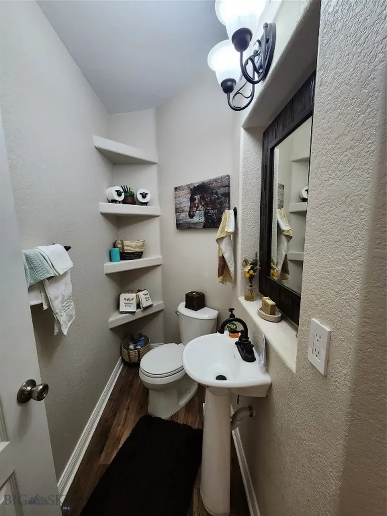 14 Valley View Twin Bridges MT 59754