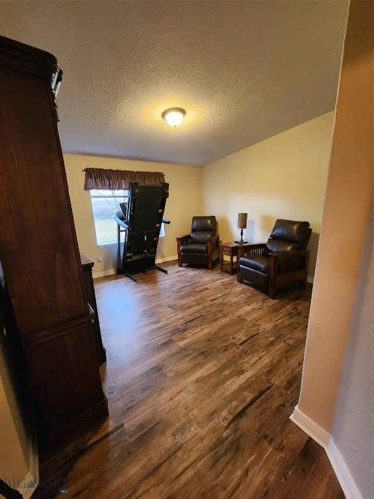 14 Valley View Twin Bridges MT 59754