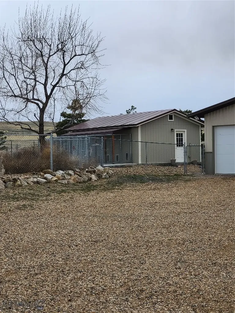 14 Valley View Twin Bridges MT 59754