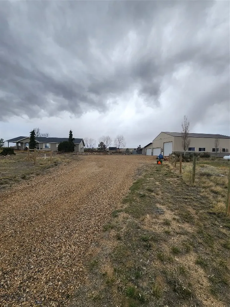 14 Valley View Twin Bridges MT 59754