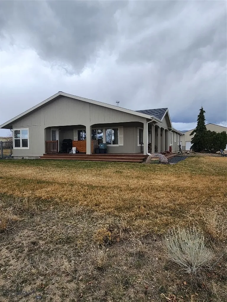 14 Valley View Twin Bridges MT 59754