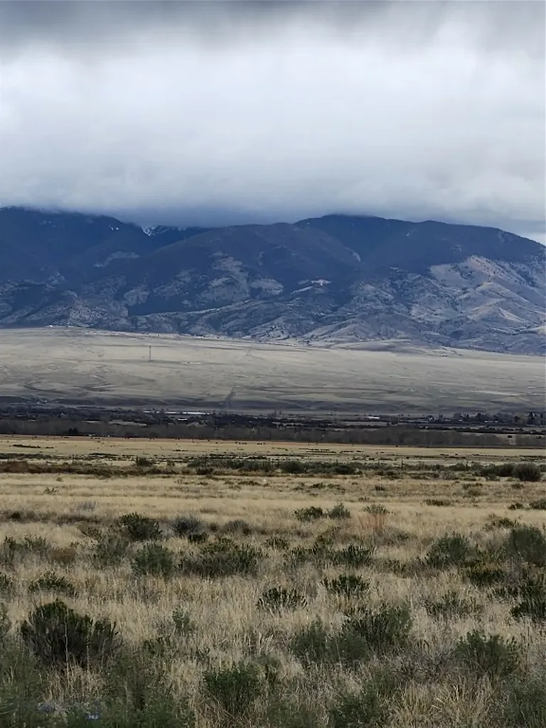 14 Valley View Twin Bridges MT 59754