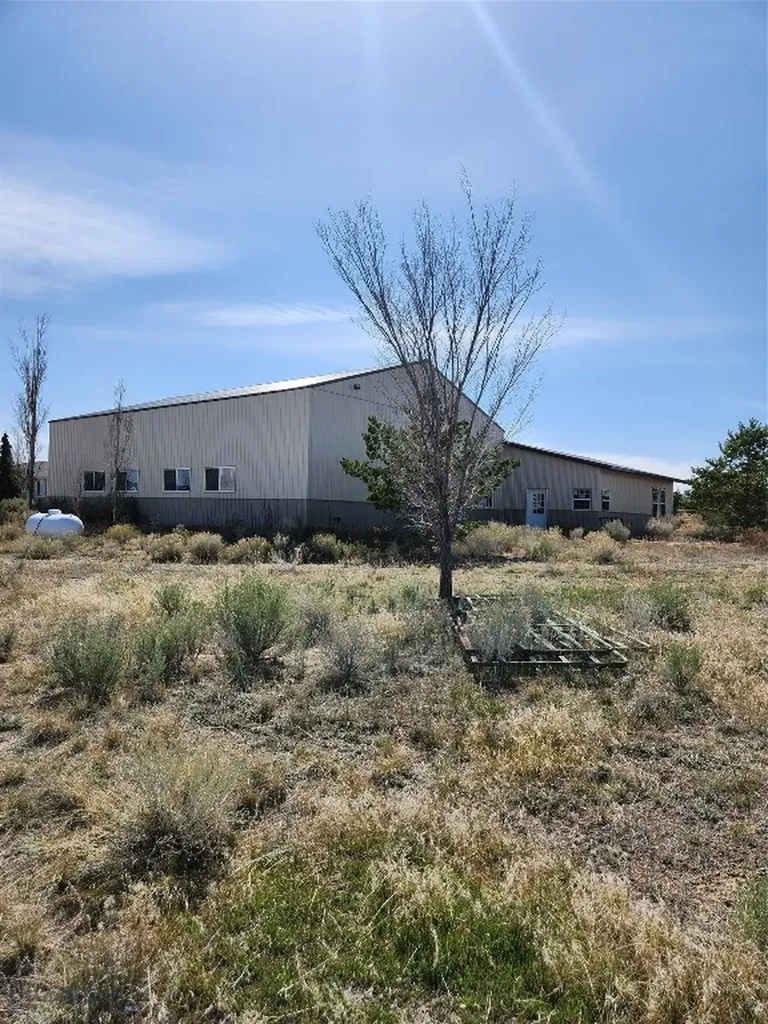 14 Valley View Twin Bridges MT 59754