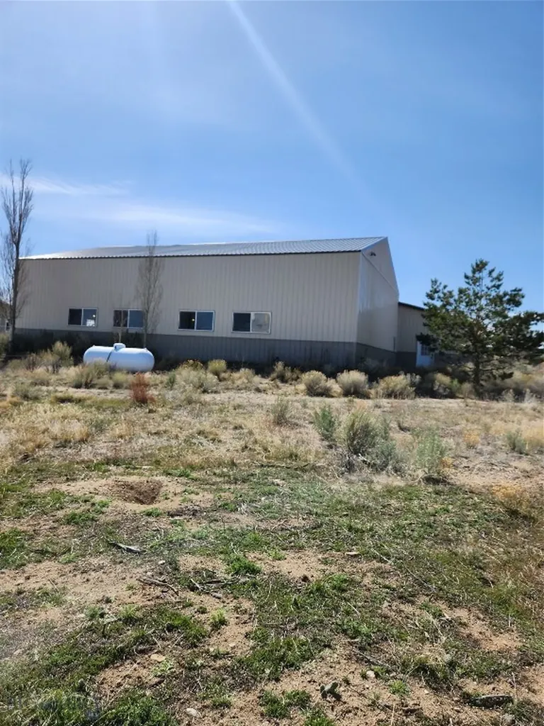 14 Valley View Twin Bridges MT 59754