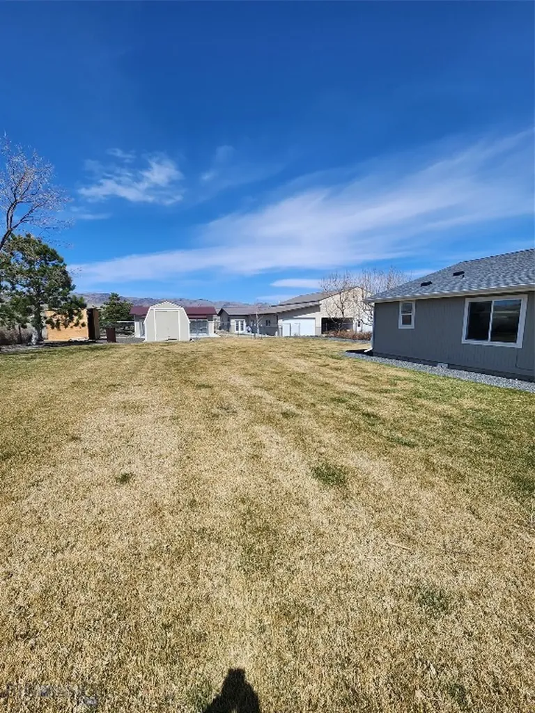 14 Valley View Twin Bridges MT 59754