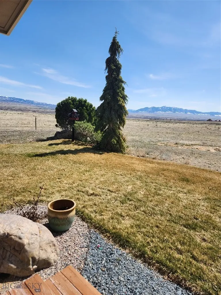 14 Valley View Twin Bridges MT 59754