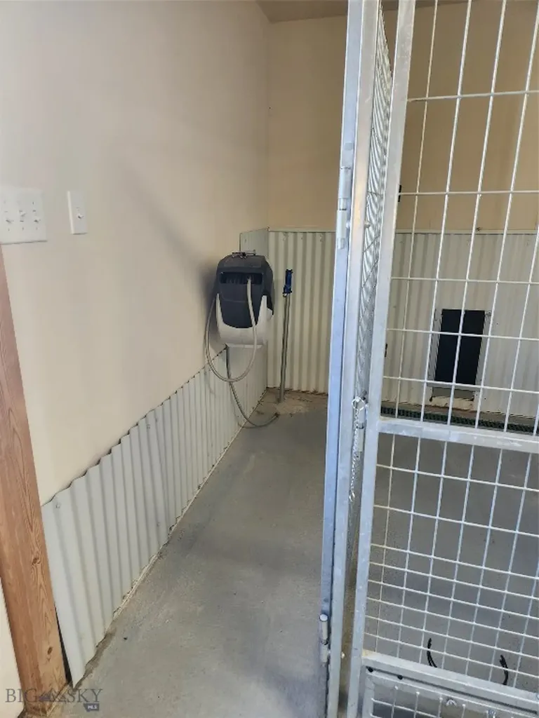 14 Valley View Twin Bridges MT 59754